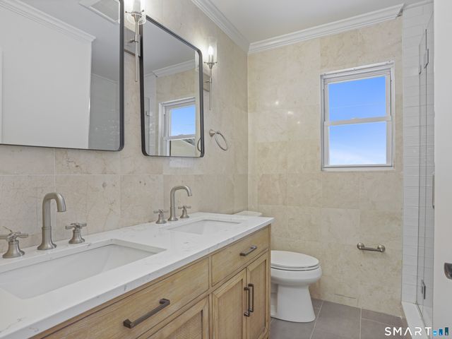 3125 Old Town Road, Bridgeport, CT 06606