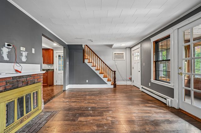 494 Salem St, Malden, MA 02148