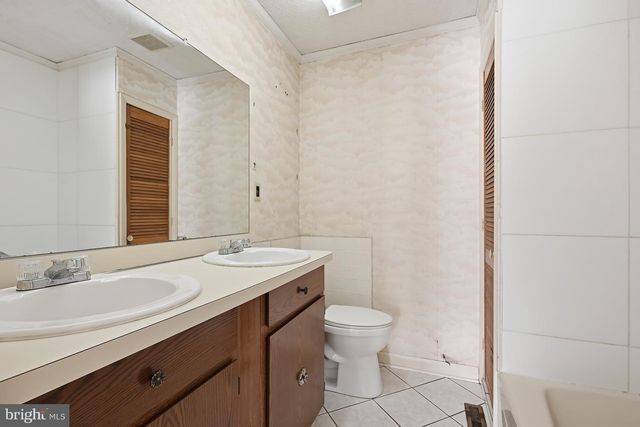 3704 EVELYN DR, Wilmington, DE 19808