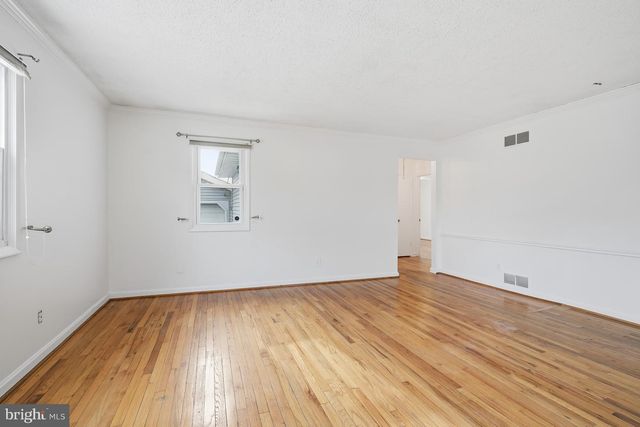 3704 EVELYN DR, Wilmington, DE 19808