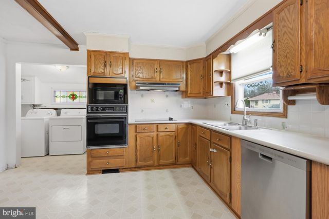 3704 EVELYN DR, Wilmington, DE 19808