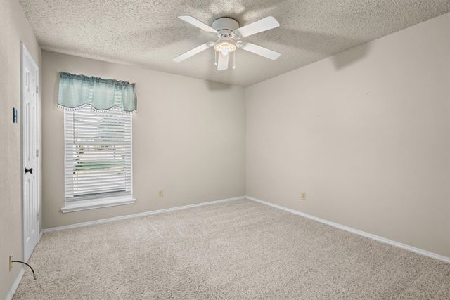 654 Park Lane, Highland Village, TX 75077