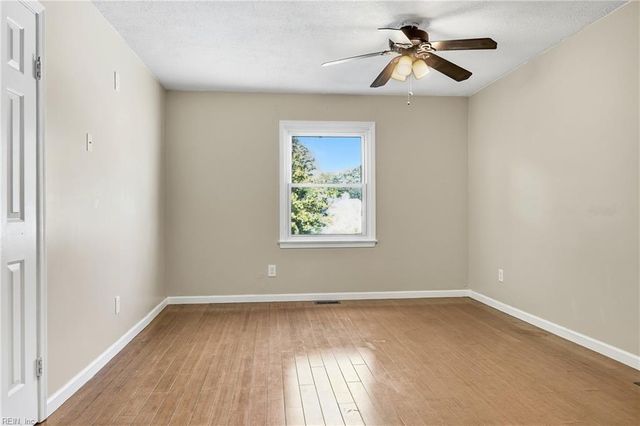 4865 Halwell DR, Virginia Beach, VA 23464