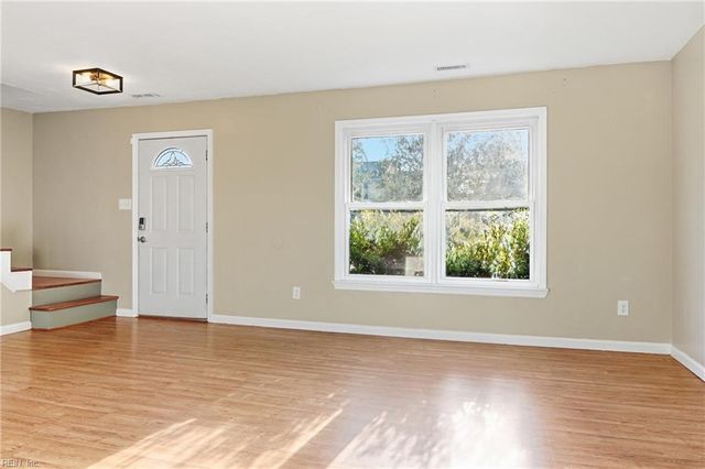 4865 Halwell DR, Virginia Beach, VA 23464