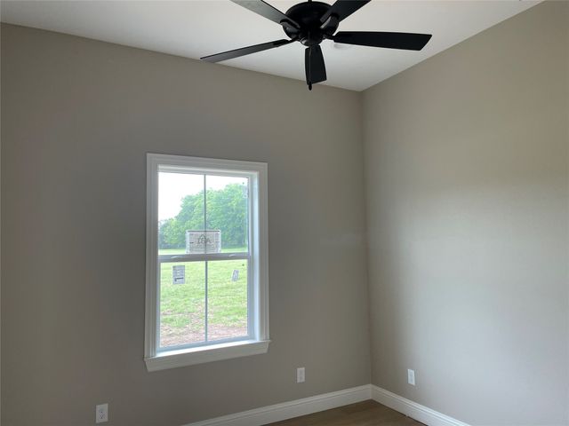 508 La Paloma Circle, Gordonville, TX 76245