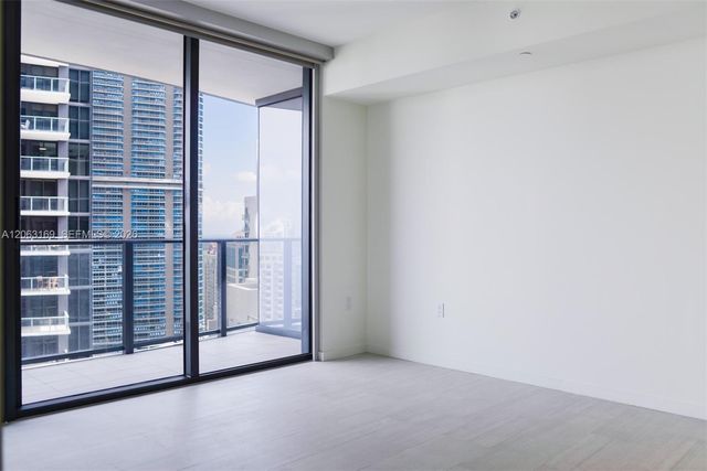 1000 Brickell Plz 4205, Miami, FL 33131