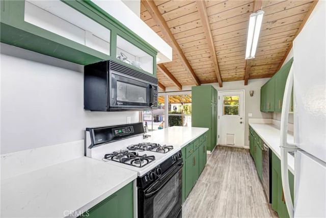 17444 Septo Street, Northridge, CA 91325