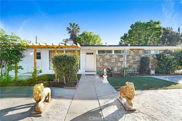 17444 Septo Street, Northridge, CA 91325