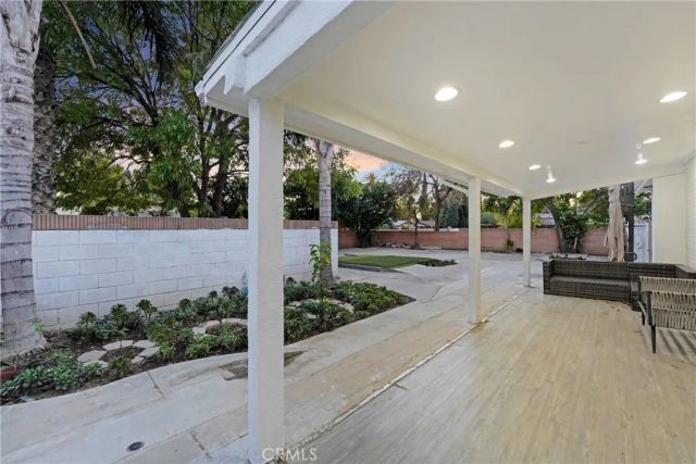 17444 Septo Street, Northridge, CA 91325