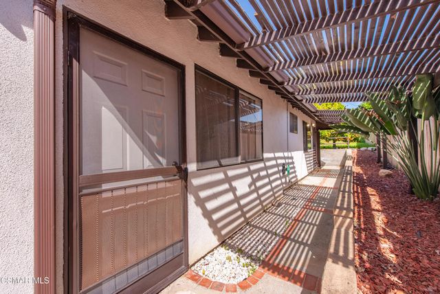 831 Calle Clavel, Thousand Oaks, CA 91360