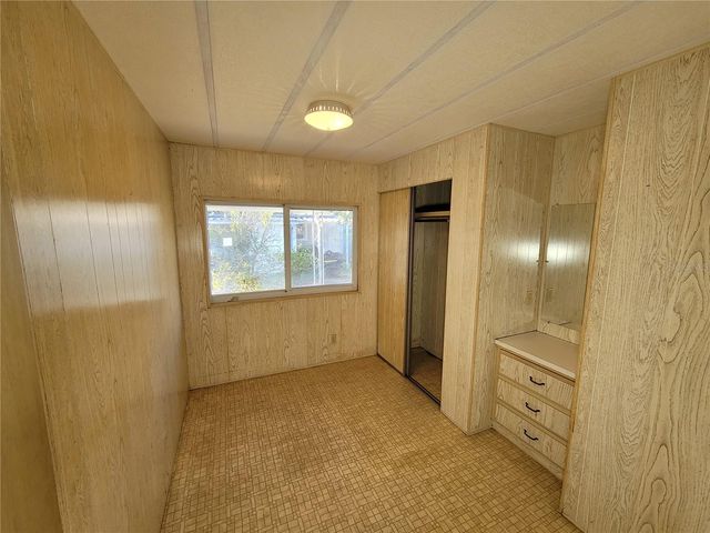 5021 HILL DRIVE, Zephyrhills, FL 33542