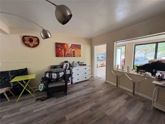 1250 NW 131st St, North Miami, FL 33167
