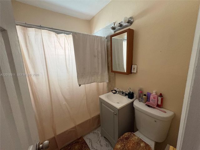 1250 NW 131st St, North Miami, FL 33167