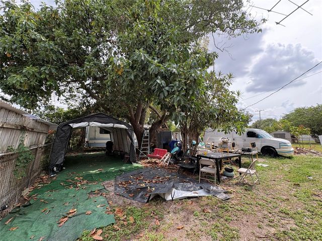 1250 NW 131st St, North Miami, FL 33167