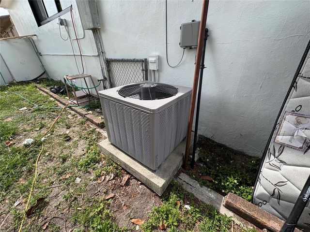 1250 NW 131st St, North Miami, FL 33167