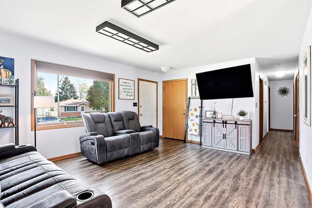 4724 46th AVENUE, Kenosha, WI 53143