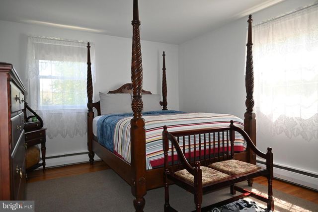 2345 CRESTVIEW LN, Aston, PA 19014