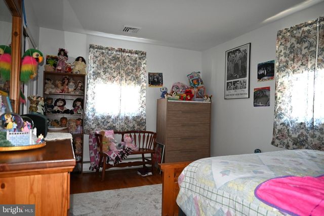 2345 CRESTVIEW LN, Aston, PA 19014