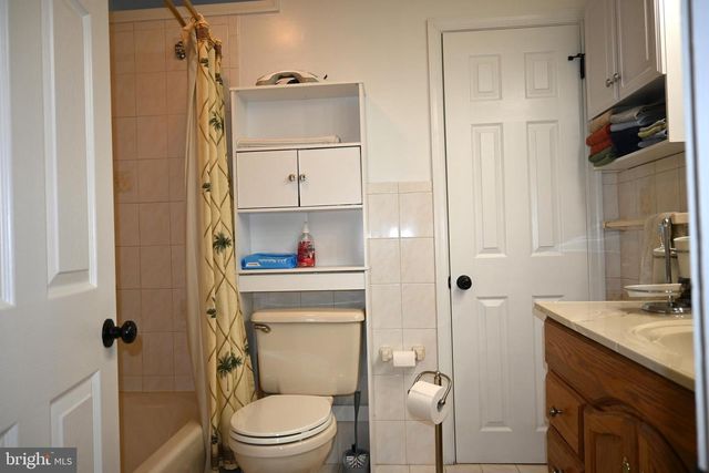 2345 CRESTVIEW LN, Aston, PA 19014