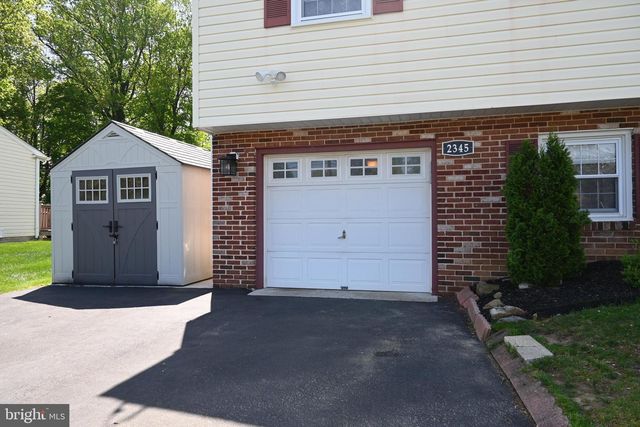 2345 CRESTVIEW LN, Aston, PA 19014