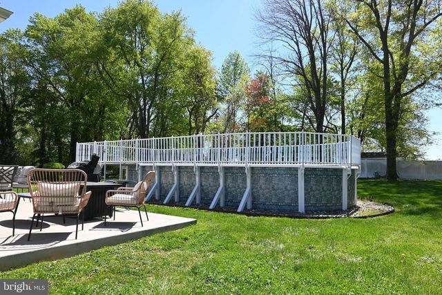 2345 CRESTVIEW LN, Aston, PA 19014