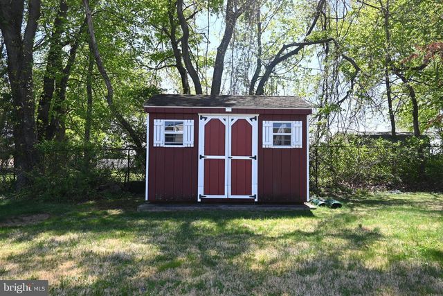 2345 CRESTVIEW LN, Aston, PA 19014