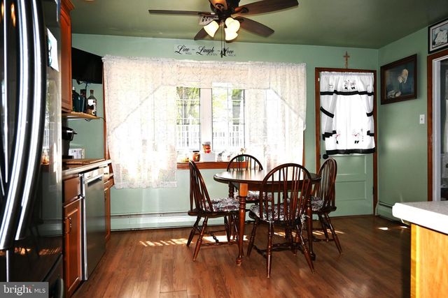 2345 CRESTVIEW LN, Aston, PA 19014