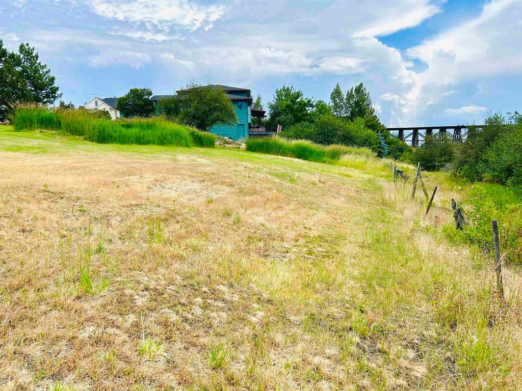807 & 809 Trestle Drive, CottonWood, ID 83522 photo 10