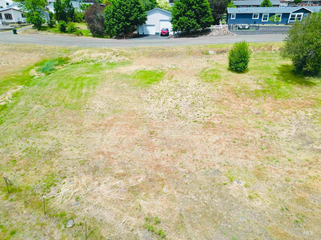 807 & 809 Trestle Drive, CottonWood, ID 83522 photo 17