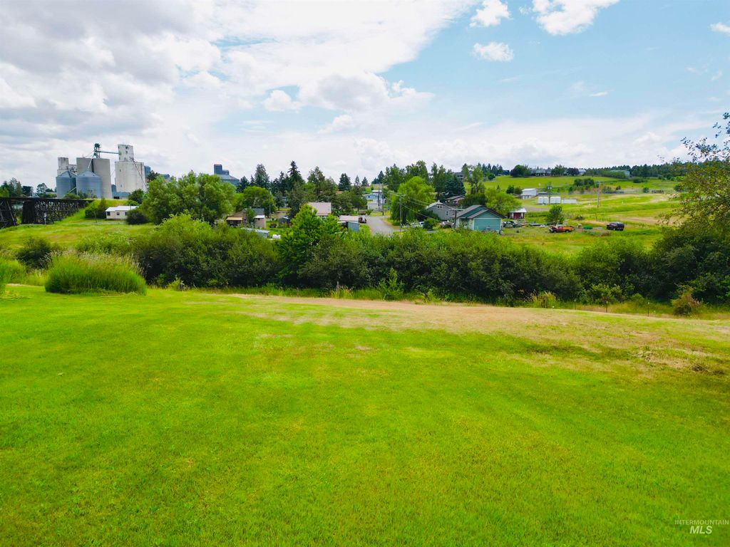 807 & 809 Trestle Drive, CottonWood, ID 83522 photo 6