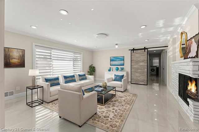 25520 Elon Drive, Dearborn Heights, MI 48127