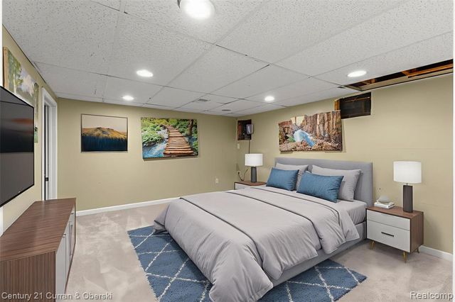 25520 Elon Drive, Dearborn Heights, MI 48127