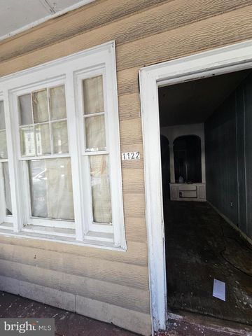 1122 E CENTRE ST, Mahanoy City, PA 17948