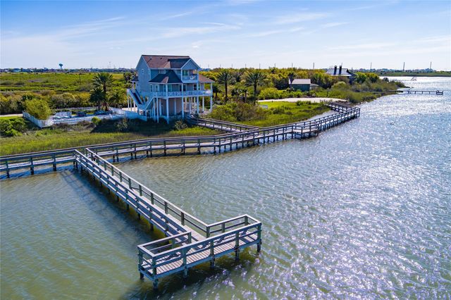 3322 Road Less Traveled, Galveston, TX 77554