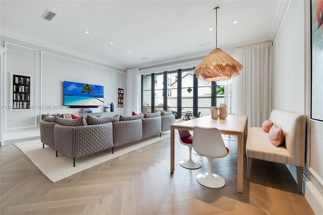 2615 Anderson Rd, Coral Gables, FL 33134