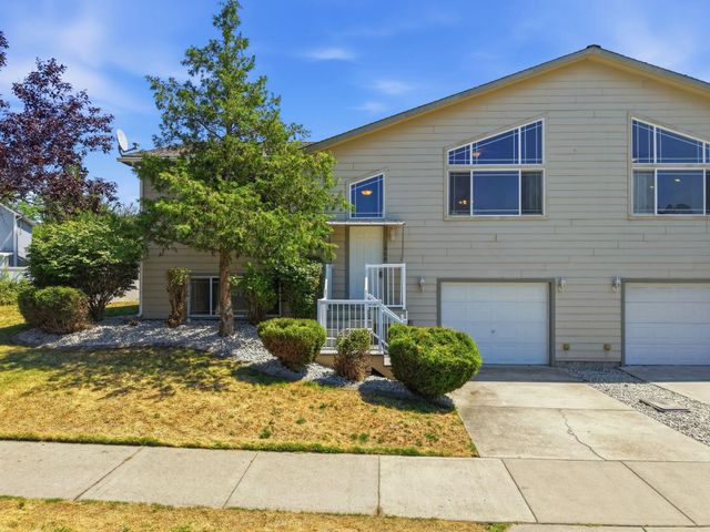1806 N Drummond St, Greenacres, WA 99016