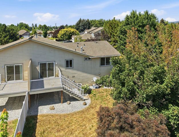 1806 N Drummond St, Greenacres, WA 99016