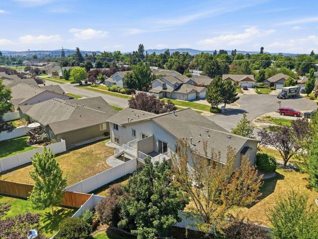 1806 N Drummond St, Greenacres, WA 99016