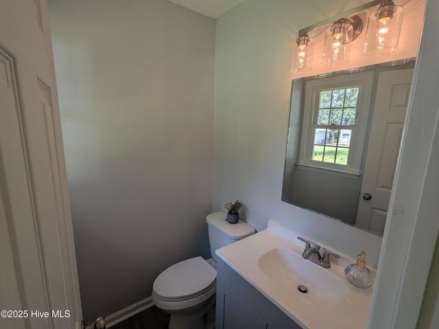 2527 Country Club Road, Jacksonville, NC 28546
