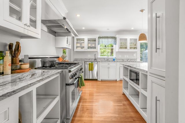 333 Lakeshore Drive, Lexington, KY 40502