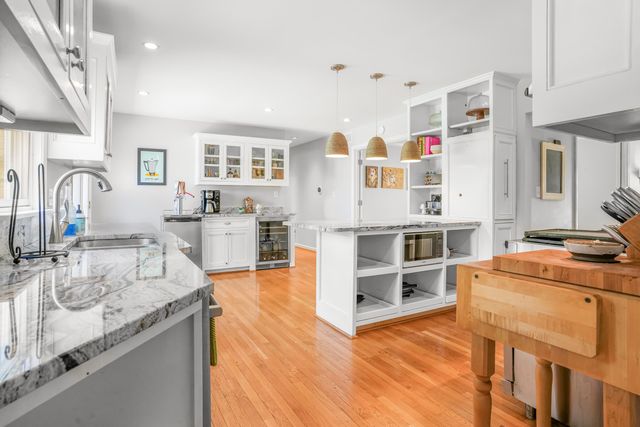 333 Lakeshore Drive, Lexington, KY 40502
