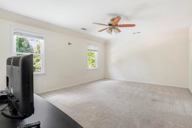 333 Lakeshore Drive, Lexington, KY 40502