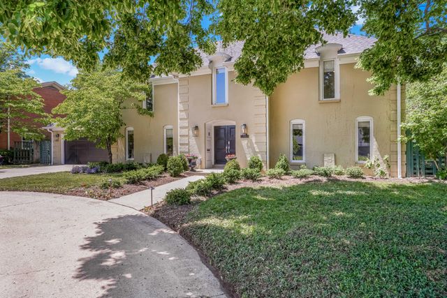 333 Lakeshore Drive, Lexington, KY 40502