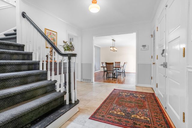 333 Lakeshore Drive, Lexington, KY 40502