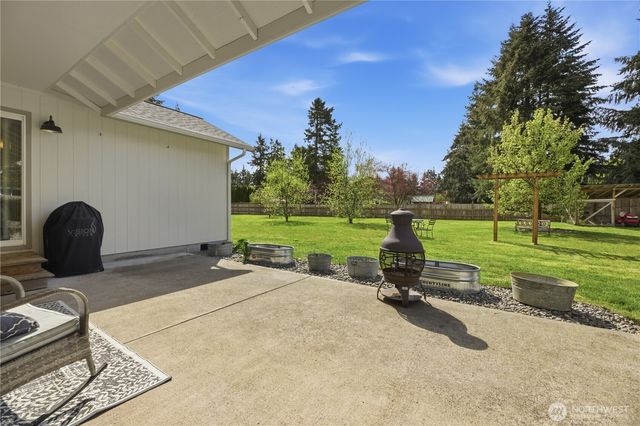 9227 176th Avenue SW, Rochester, WA 98579