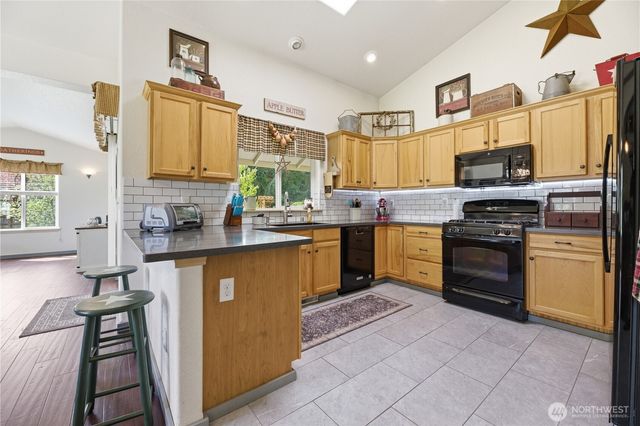 9227 176th Avenue SW, Rochester, WA 98579