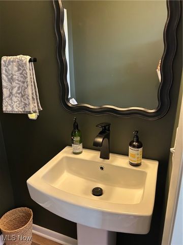 5650 Comanche Street NW, North Canton, OH 44720