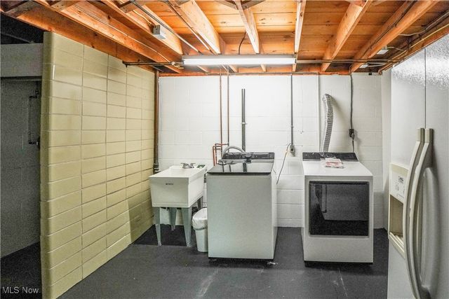 5650 Comanche Street NW, North Canton, OH 44720