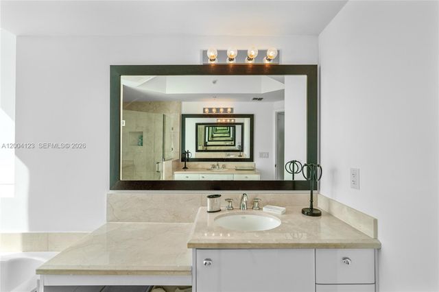 19400 Turnberry Way 1731, Aventura, FL 33180