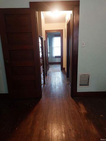 615 2nd Street, Fort Wayne, IN 46808